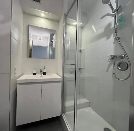 De Charme, 2p, Terrasse, Vue Mer, Clim, Garage شقة